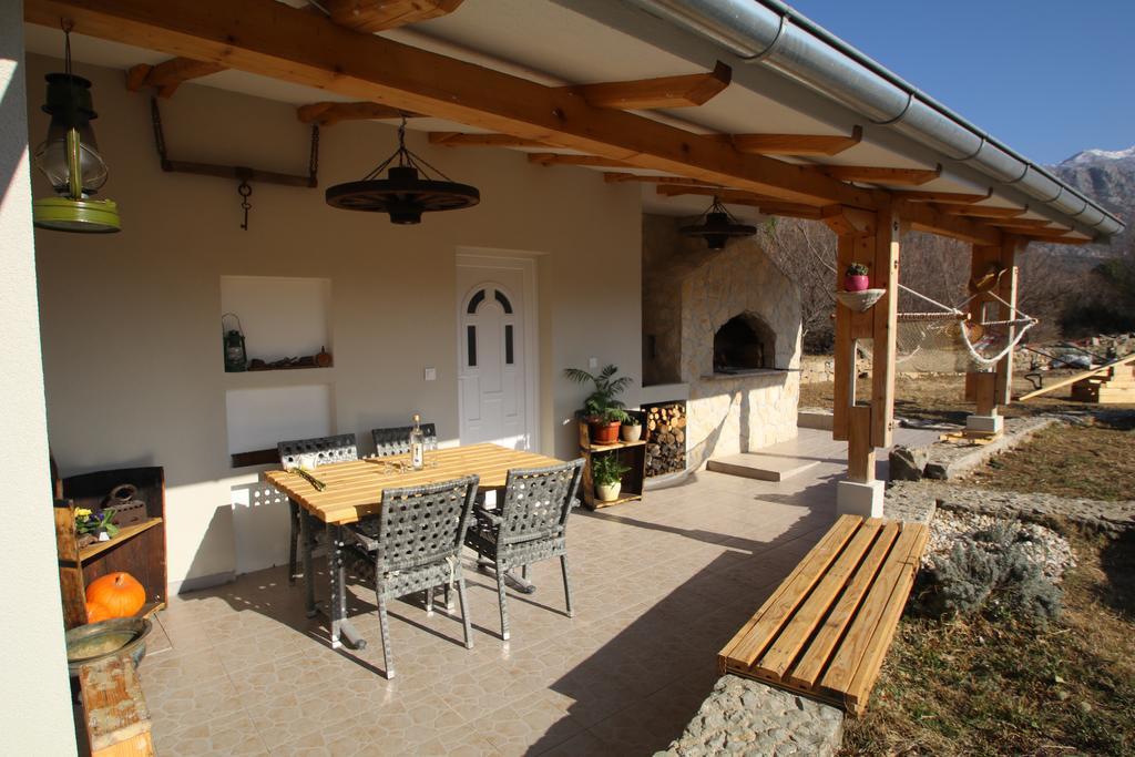 Oak House Villa Zadvarje Exterior foto