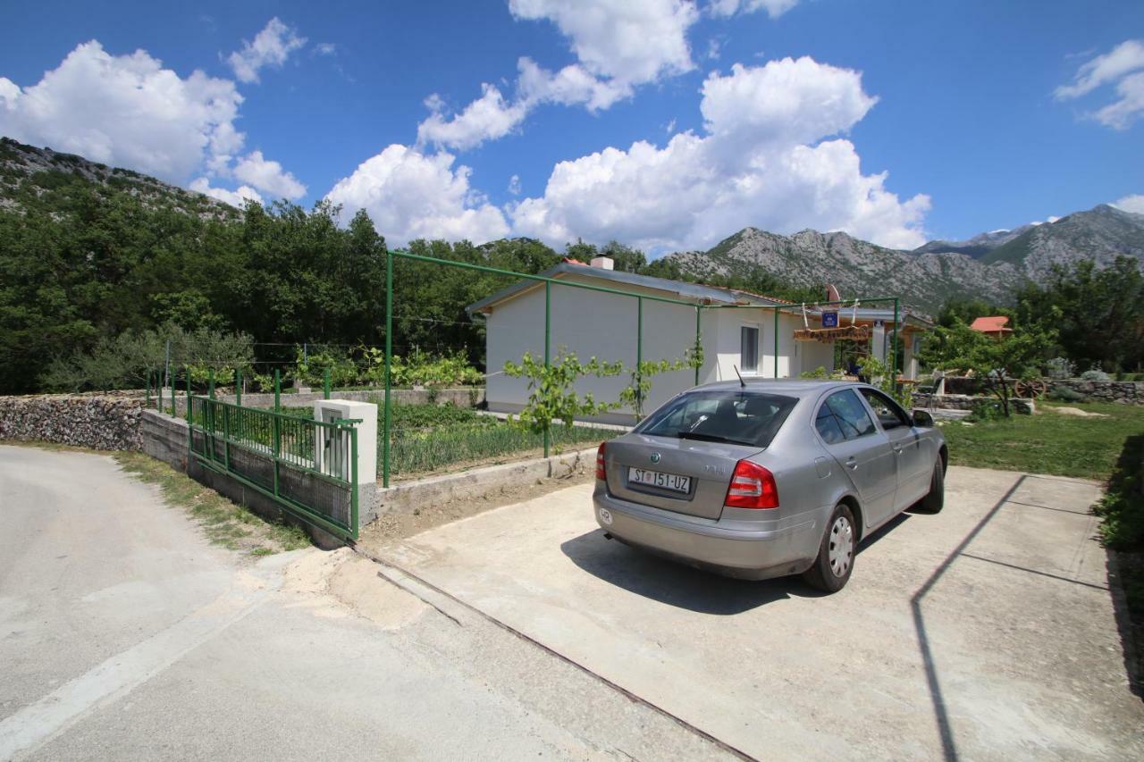 Oak House Villa Zadvarje Exterior foto