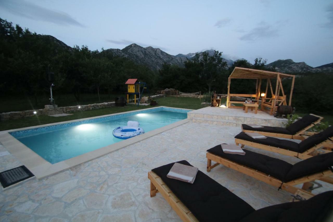 Oak House Villa Zadvarje Exterior foto